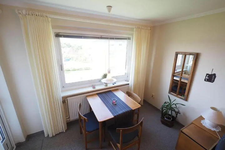 Room 3 of 9