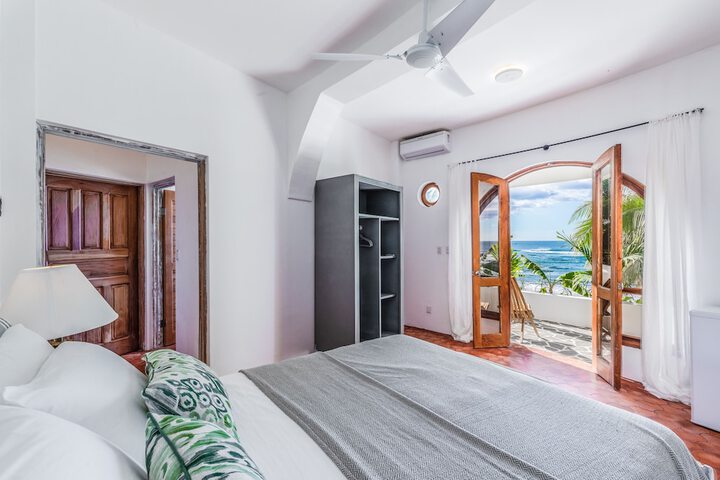 Room 18 of 72