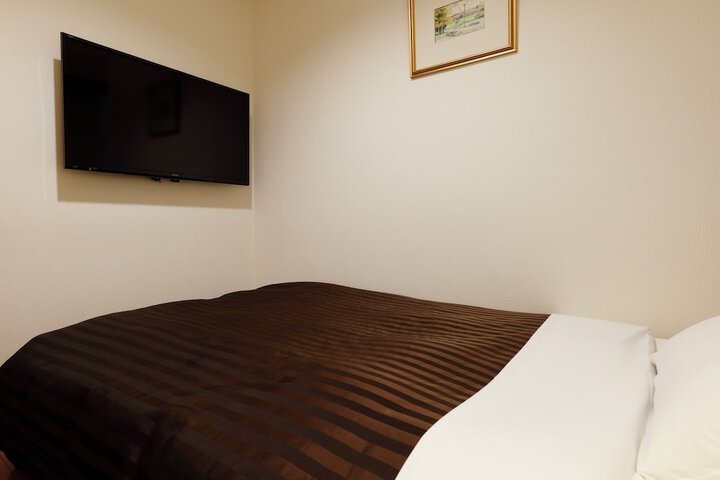 Room 12 of 53
