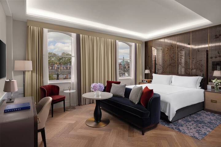 Room 42 of 103