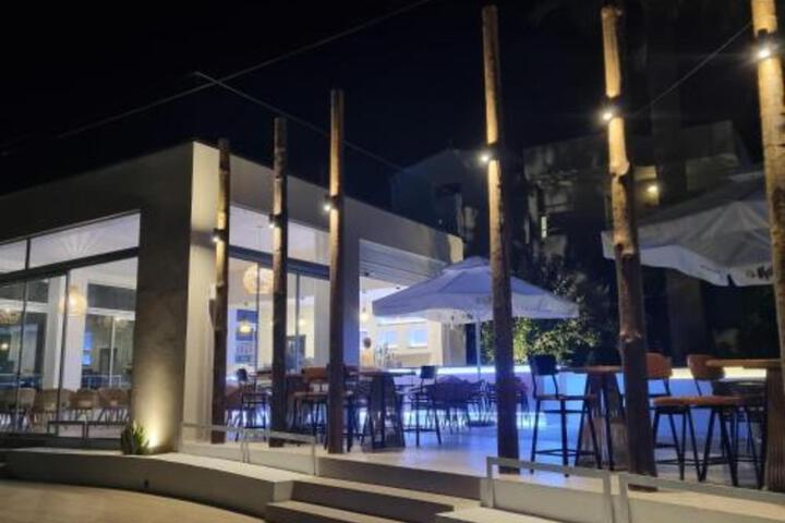 hotel Leonidas