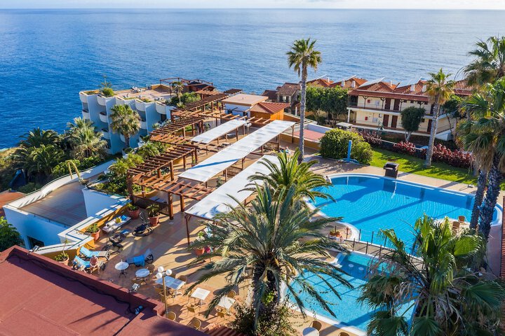 Pool Hotel
