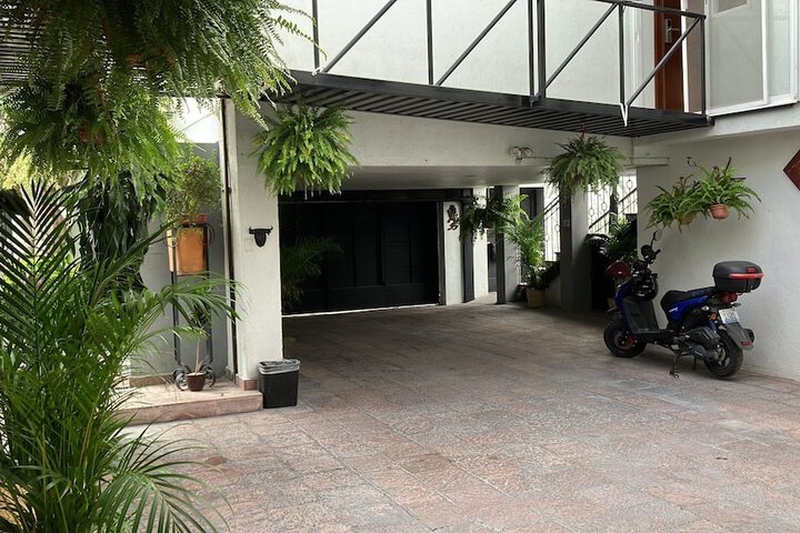 Room 30 of 41