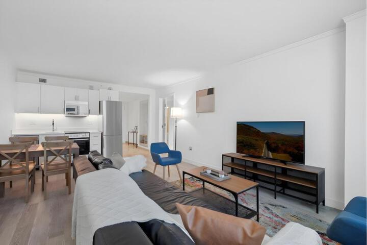 Image of Sleep SIX 1BR 2BA CozySuites on the Boardwalk