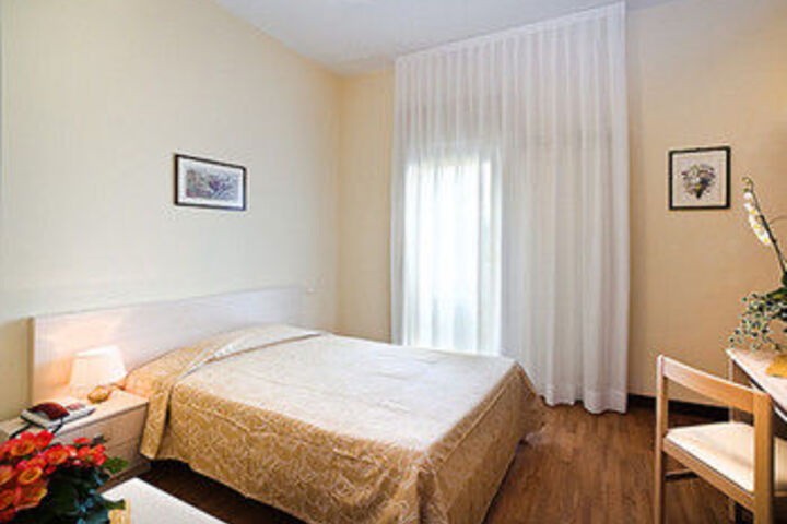 Standard Room Photo