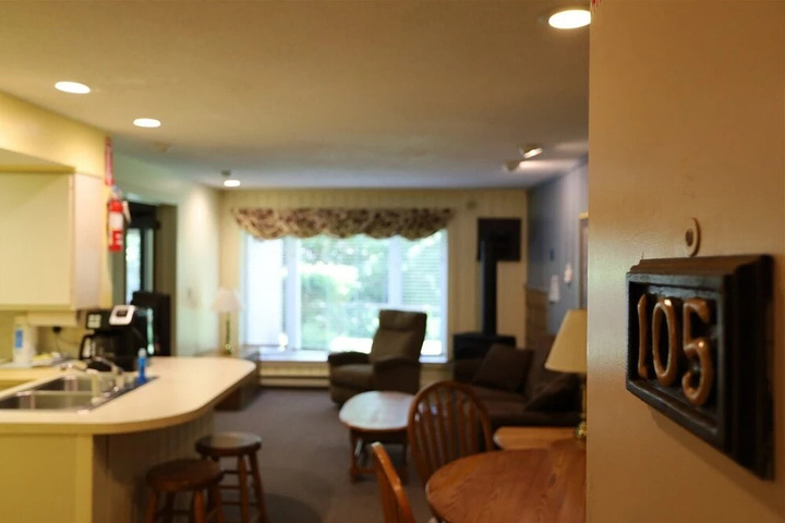 Room 2 of 7