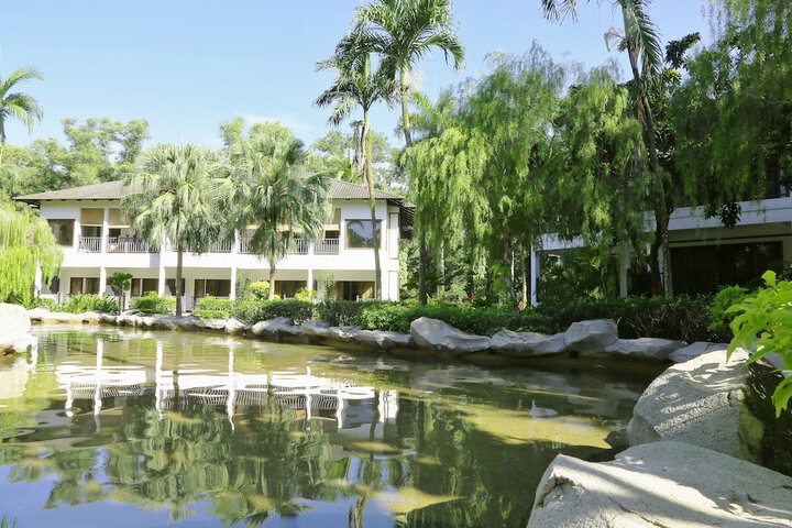 Hotel Exterior 41 of 46