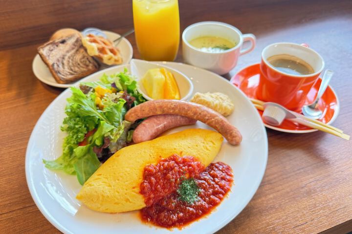 Breakfast/Coffee Service 96 of 113