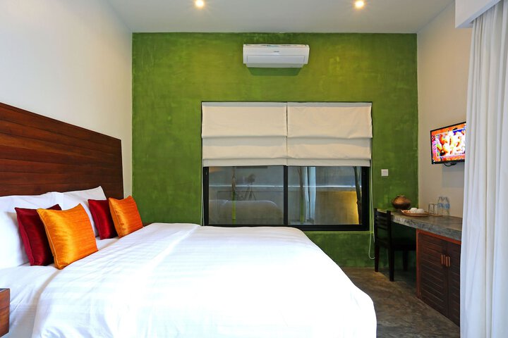 Room 5 of 70