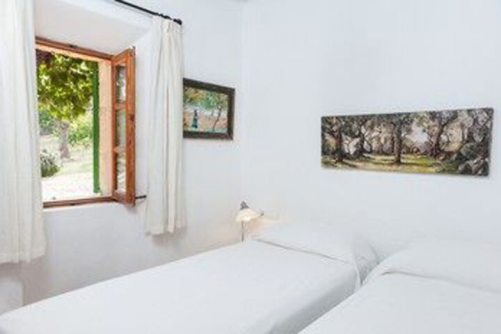 Room 27 of 70