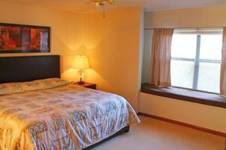 Room 8 of 22