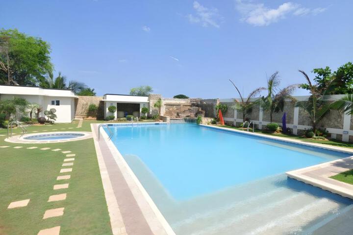 West Loch Park Hotel