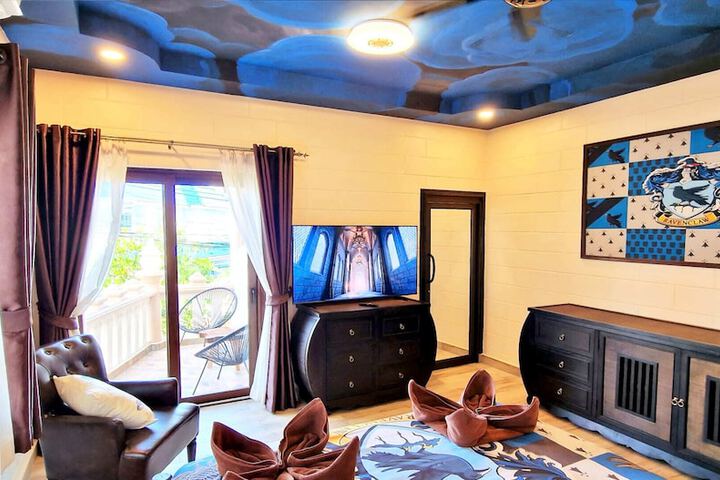 Room 5 of 45