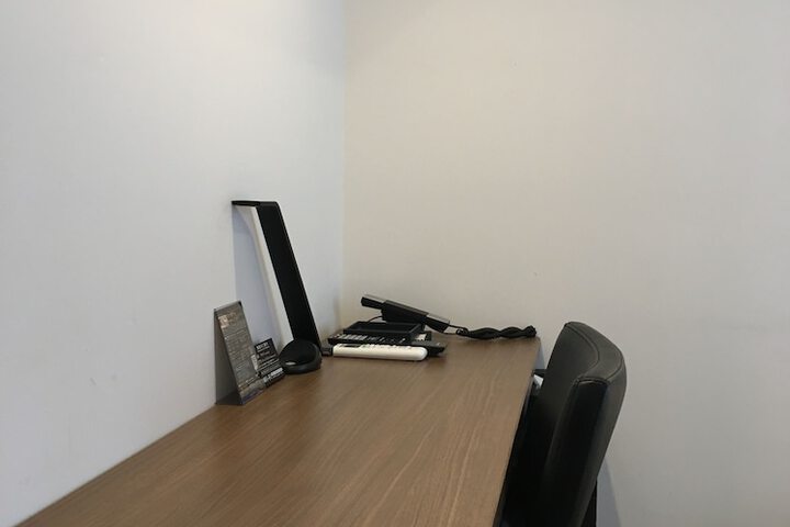 Room 5 of 48