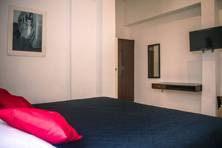 Room 8 of 54