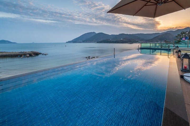 Exterior of Namhae Lounge 32 Resort B