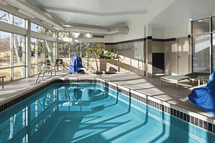 Pools & Facilities