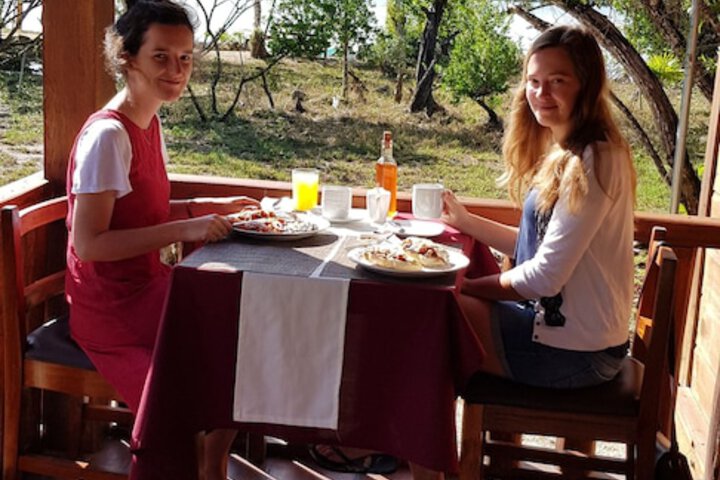 Dining 46 of 96
