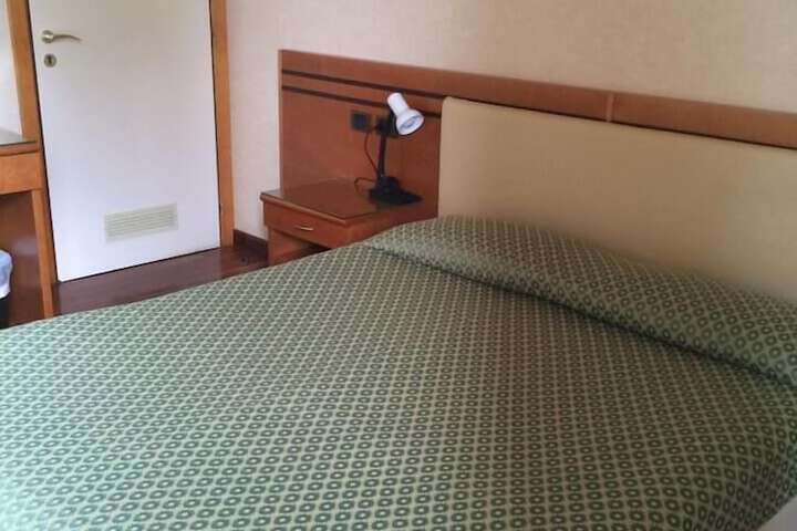 Room 22 of 70