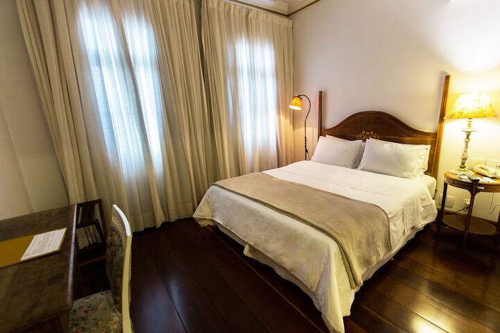 Room 10 of 96