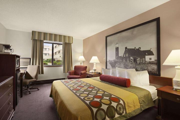 2 Queen Beds (3 of 19)