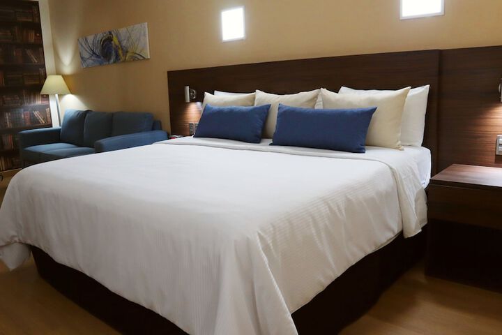 Room 7 of 29