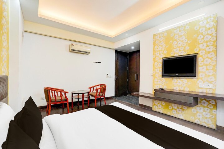 Room 21 of 27