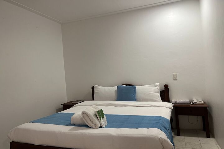 Room 7 of 34