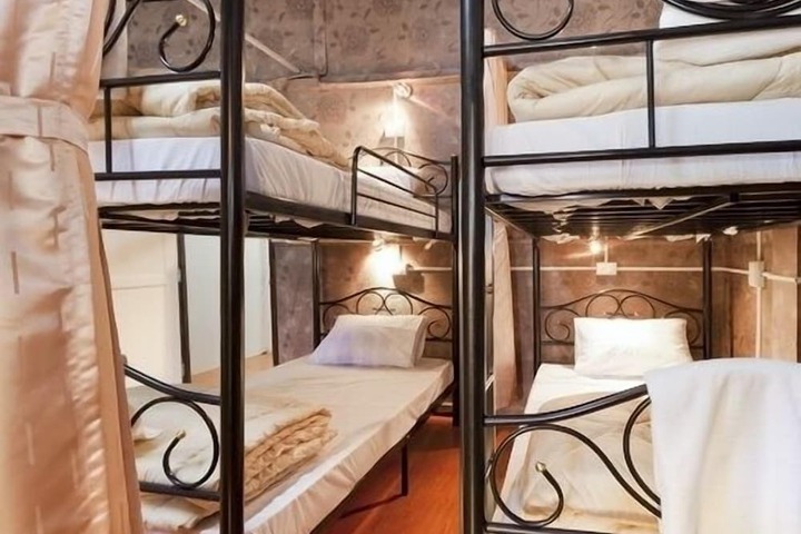 Room 8 of 25