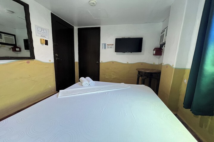 Room 21 of 46