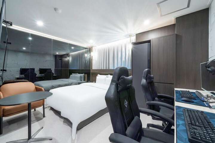 Room 30 of 109
