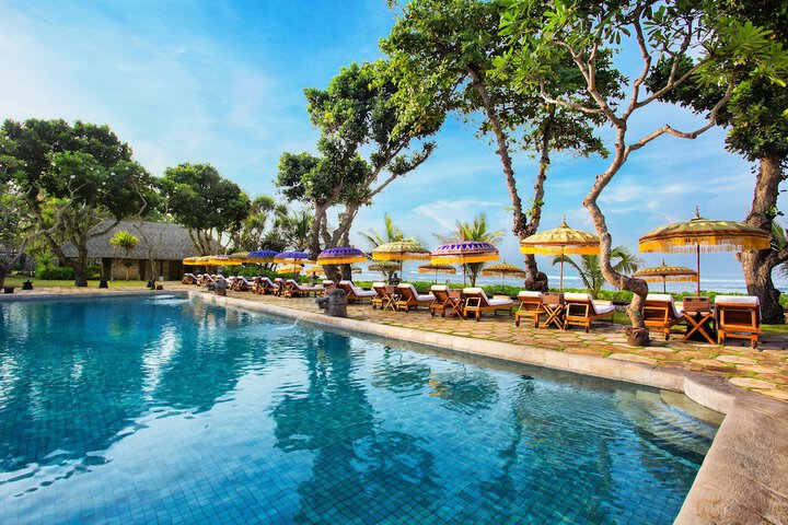 Pool Hotel