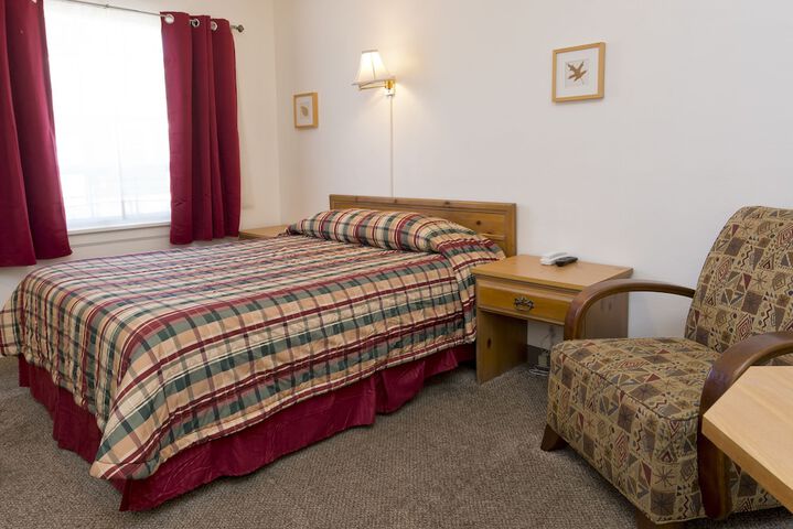 Room 4 of 51