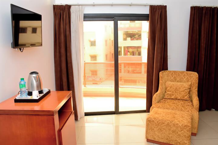 Room 36 of 74