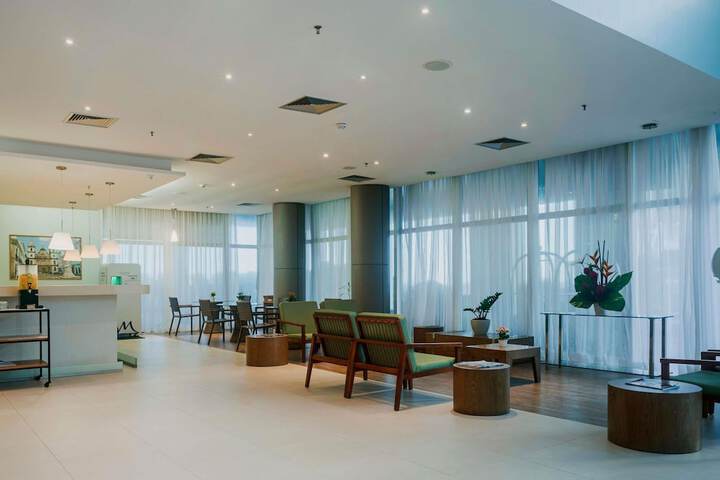 Hotel 124 of 130