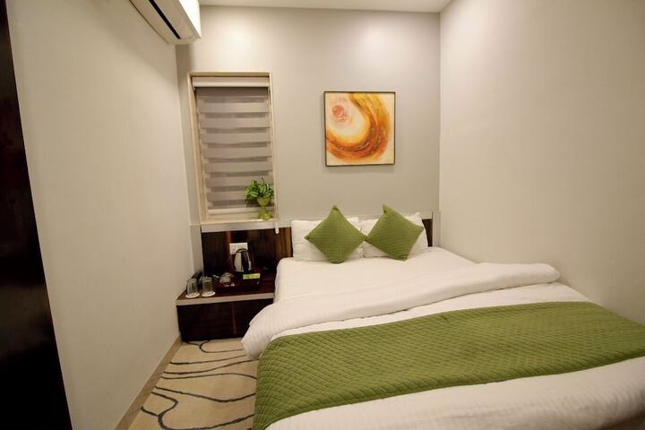 Room 10 of 45
