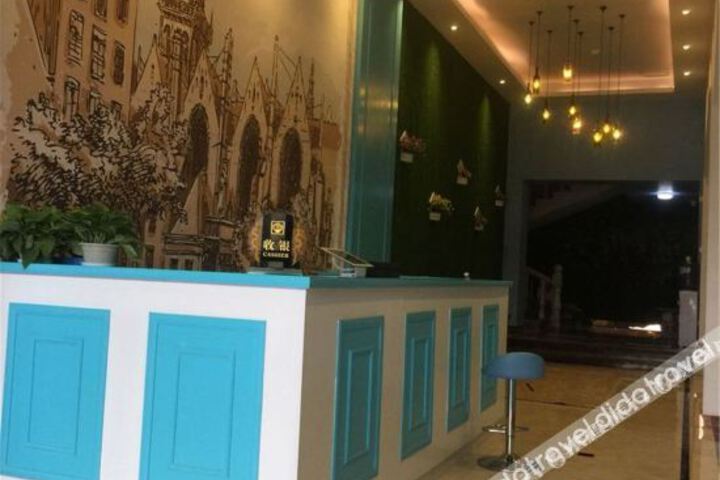 Xiangyin Meets Sicily Theme Hotel