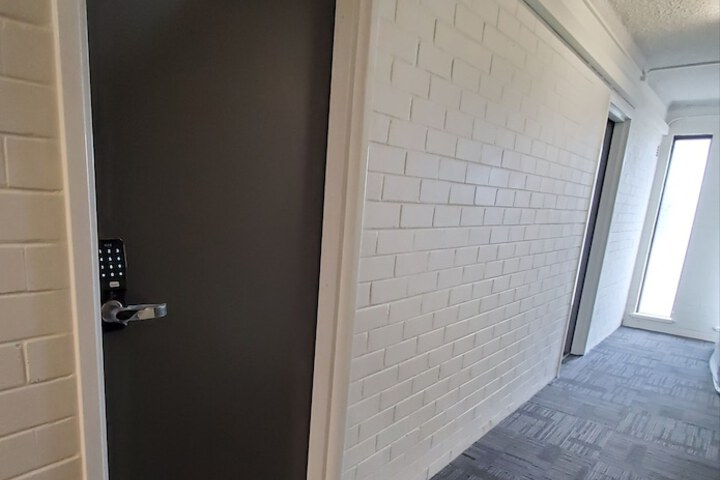 Ballroom/Hall 18 of 22