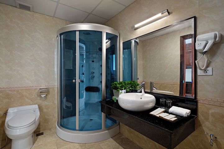 Clean Restrooms