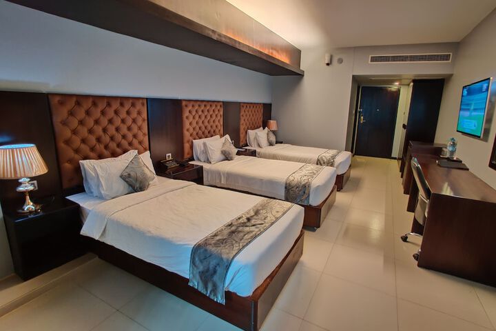 Room 13 of 62