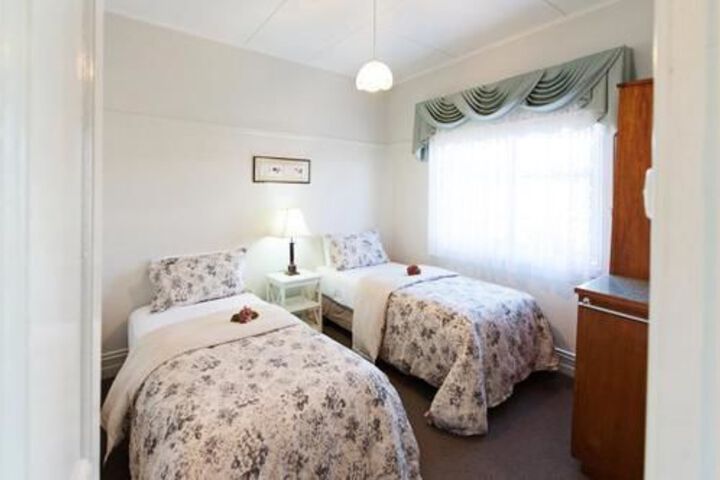 Room 7 of 36