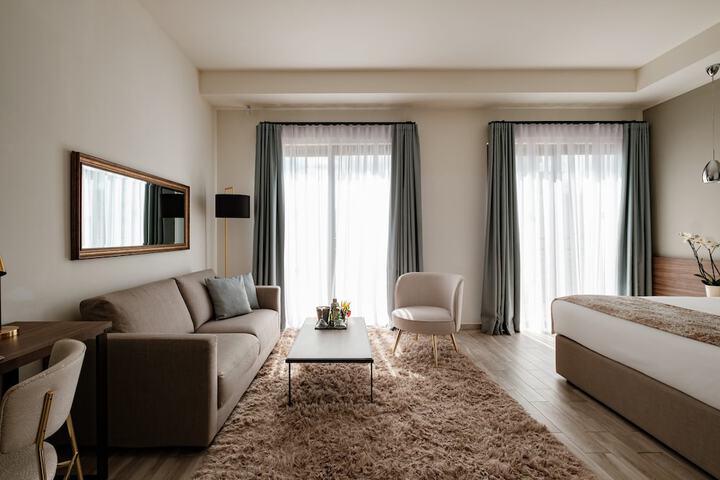 Room 27 of 79