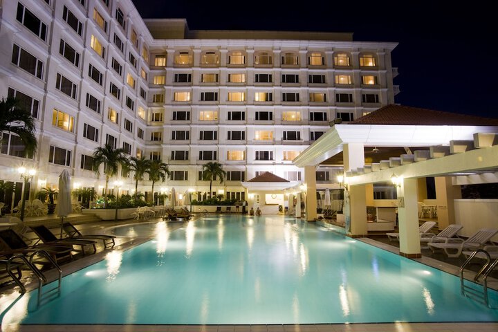 Pool Hotel