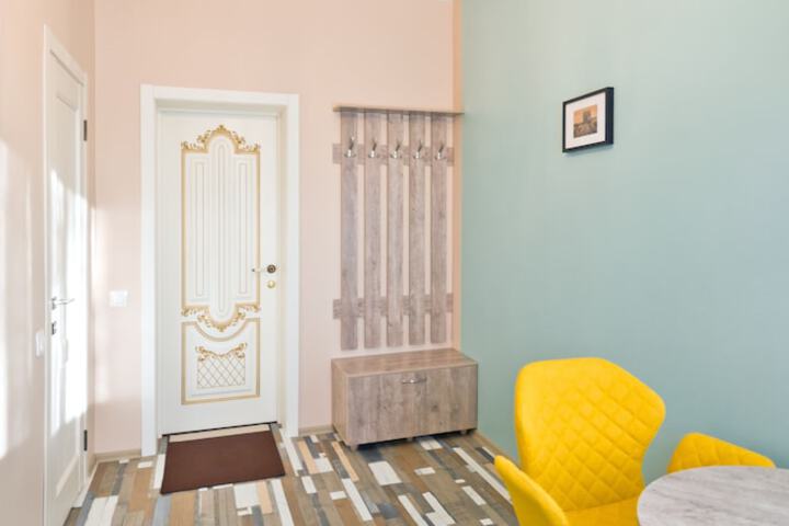 Room 18 of 36