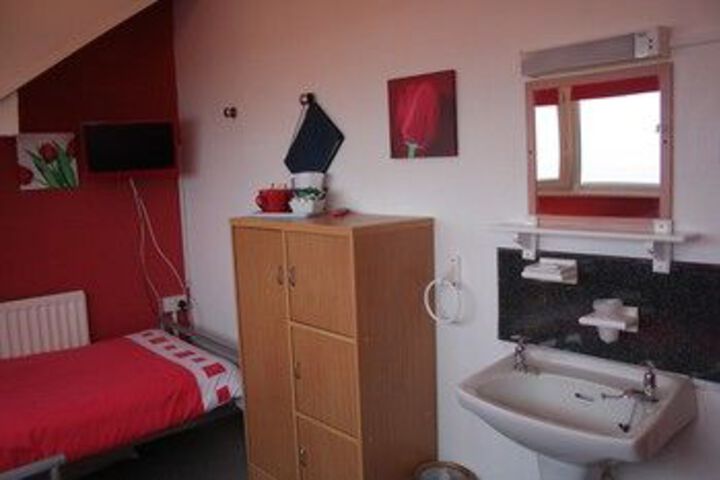 Room 21 of 35