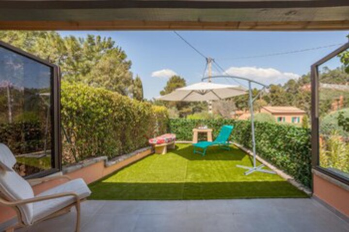 Terrace/Patio 21 of 24