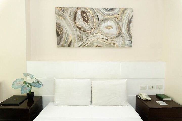 Room 2 of 46