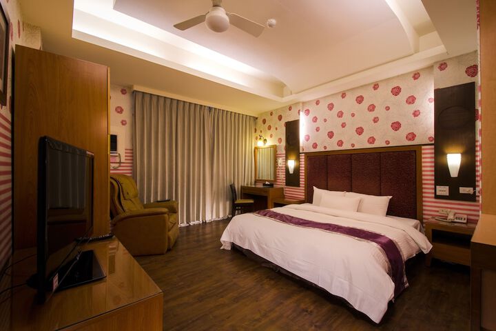 Room 8 of 31
