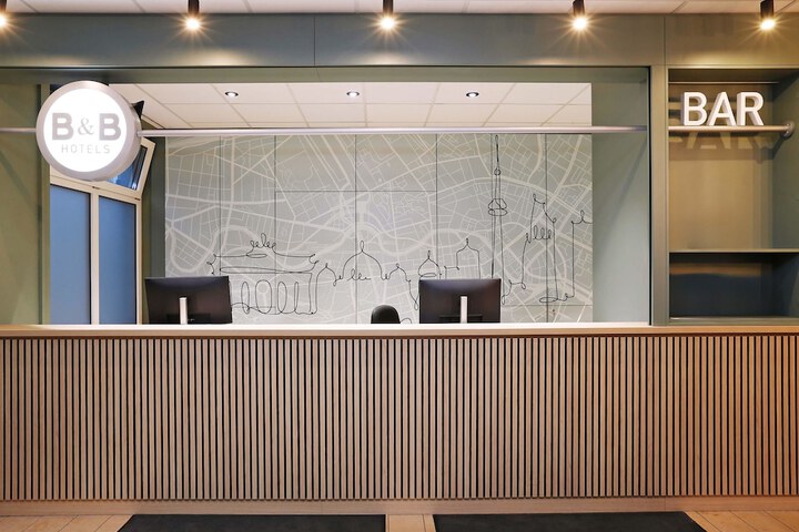 Guest Lobby