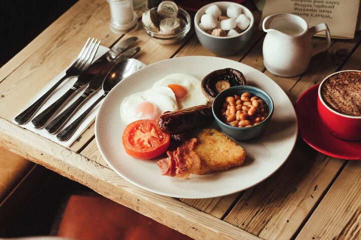 Breakfast/Coffee Service 60 of 85